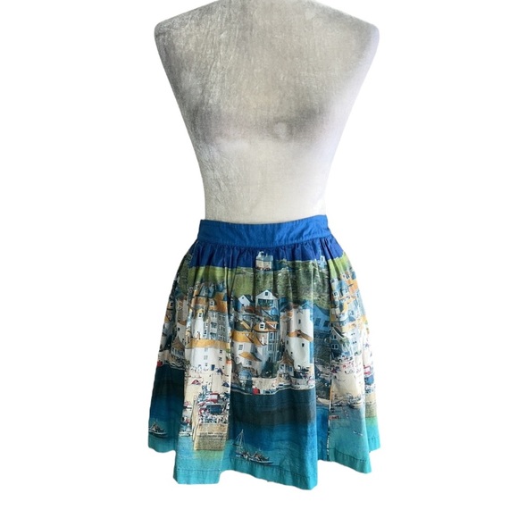 Boden Italy Beach Seaside Scene Printed Pleated Flared Circle Slip Skirt - 12 - Picture 5 of 15